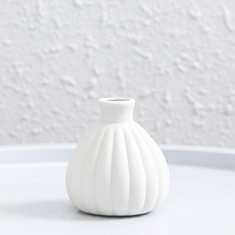 White Frosted Vase Modern Textured Decorative Flower Vase, Model 1