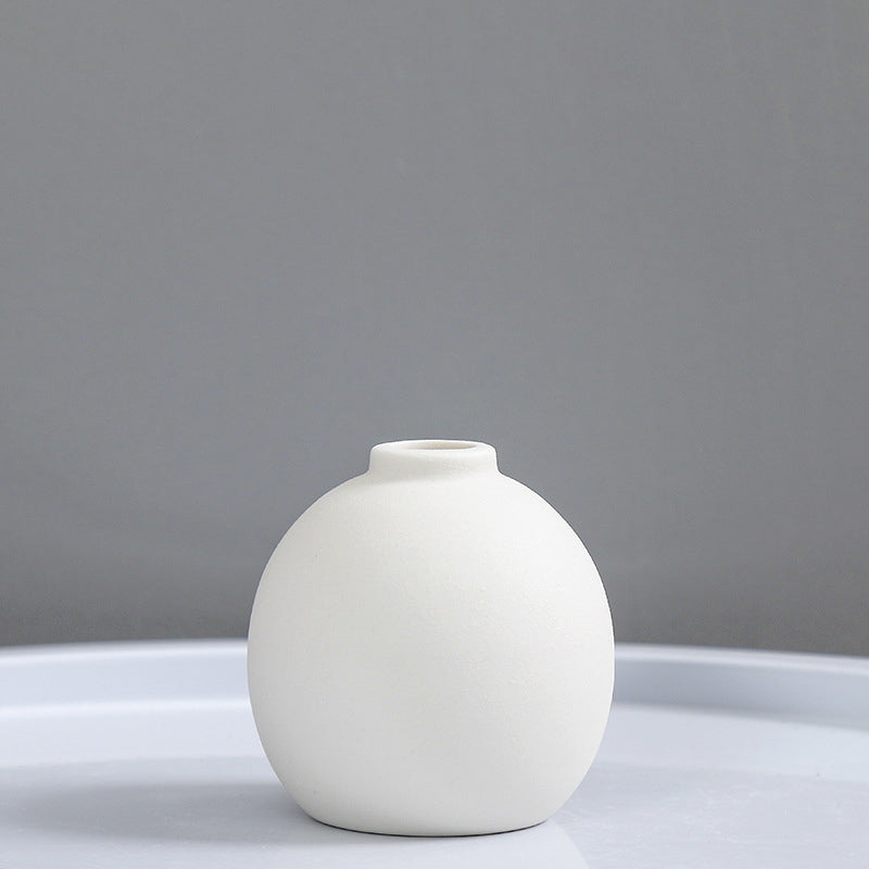 White Ceramic Vase Modern Centerpiece Home Decor, Model 1