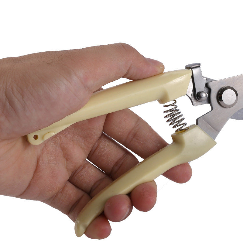 Cream Handle Bypass Secateurs